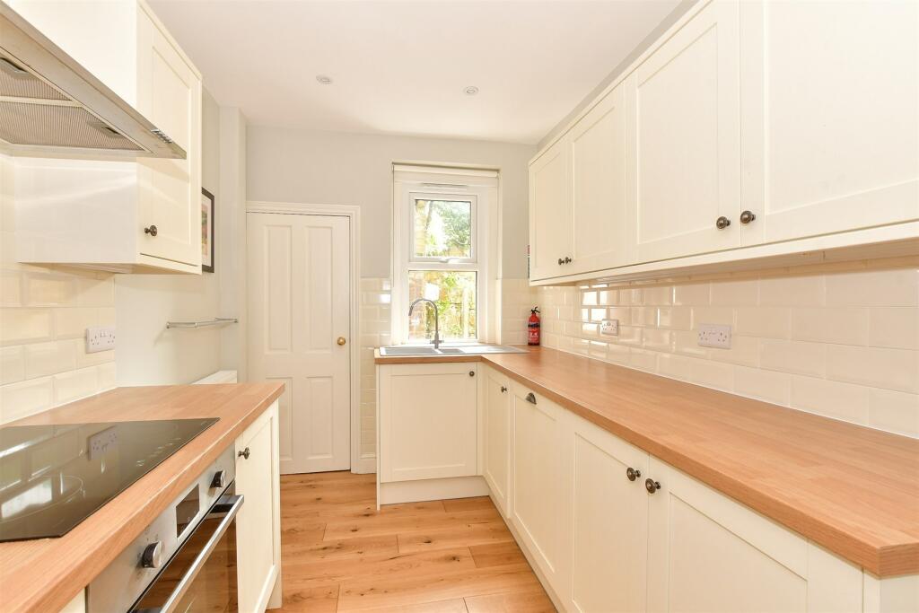 2 bed Apartment
