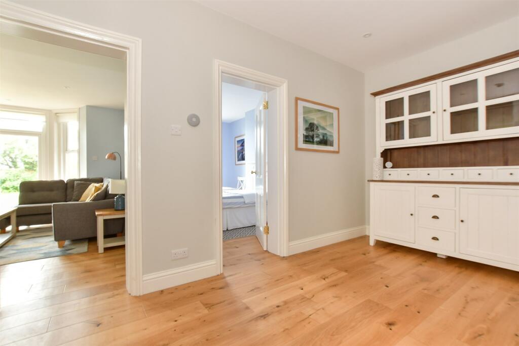 2 bed Apartment