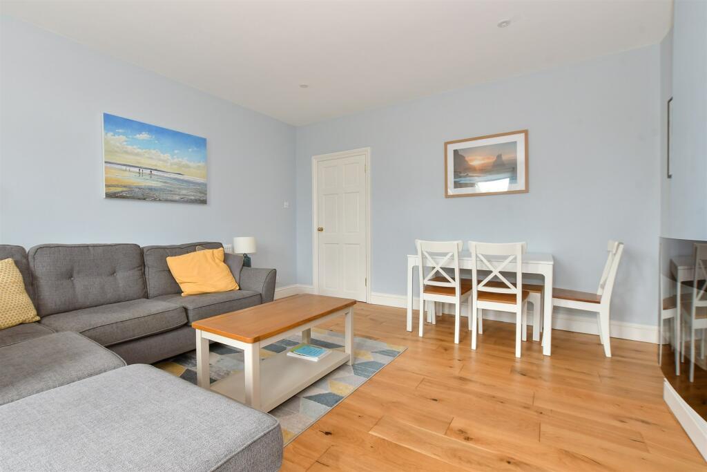 2 bed Apartment