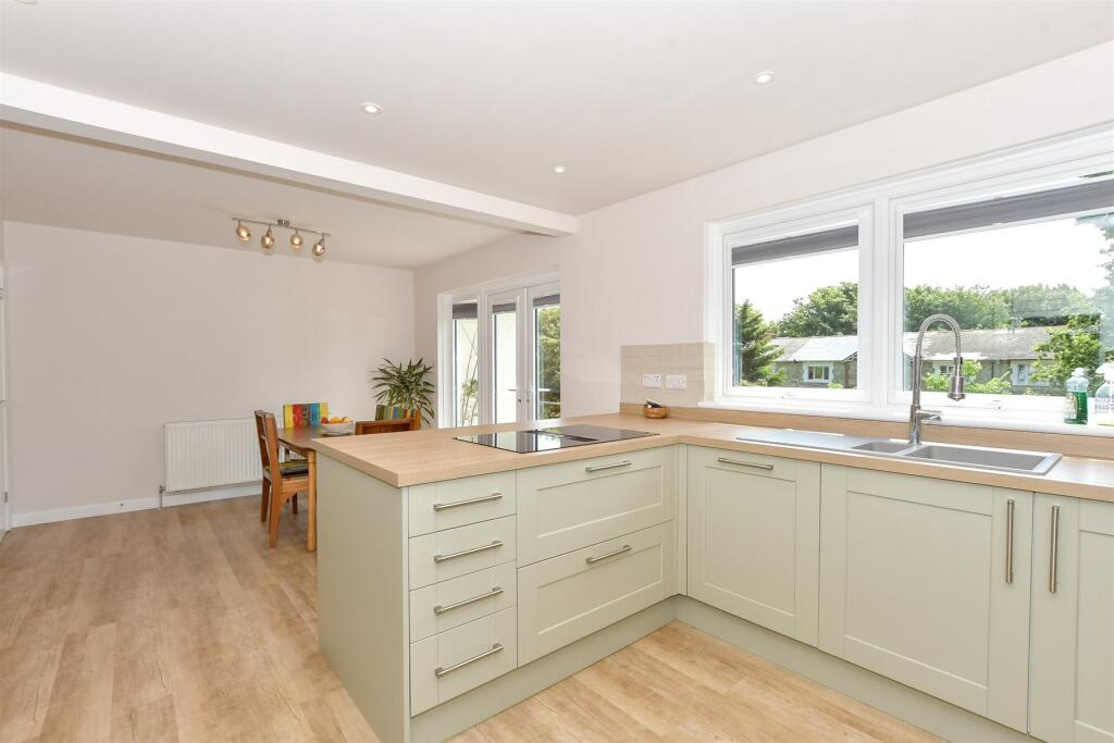 4 bed Chalet