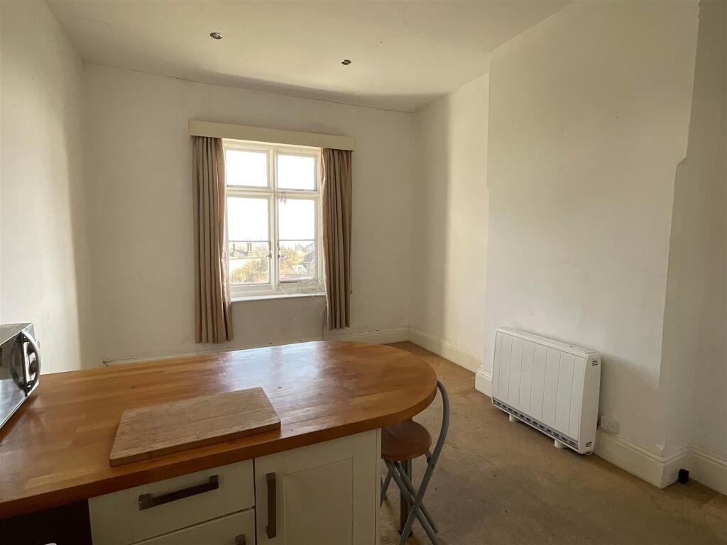 2 bed Apartment