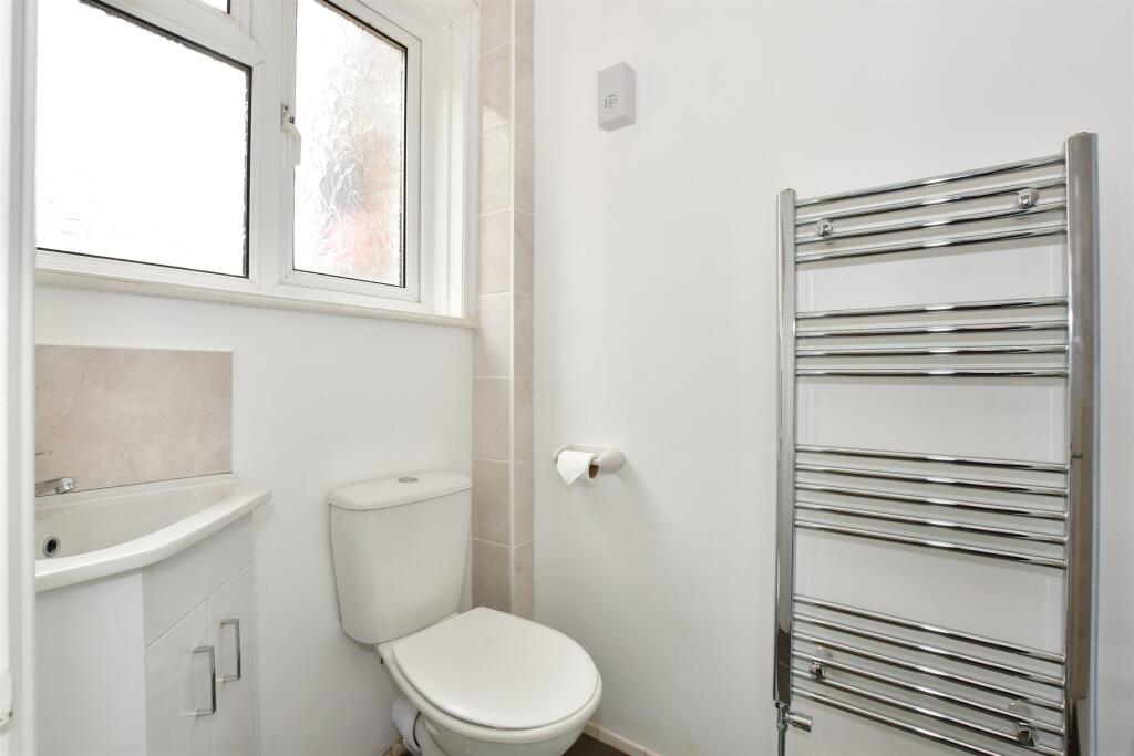 4 bed Semi-Detached