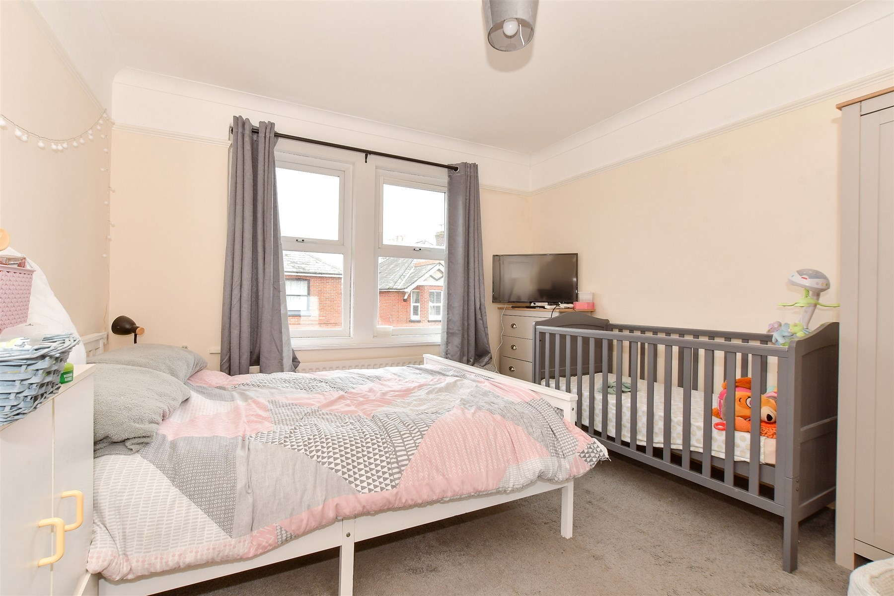3 bed Semi-Detached