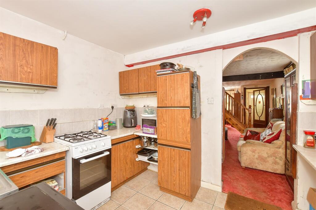 2 bed Semi-Detached