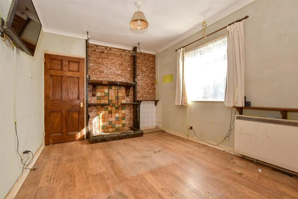 2 bed Detached Bungalow