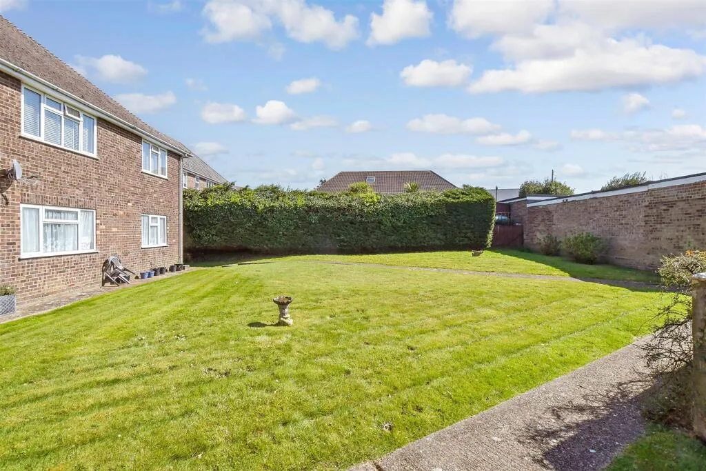 2 bed Apartment