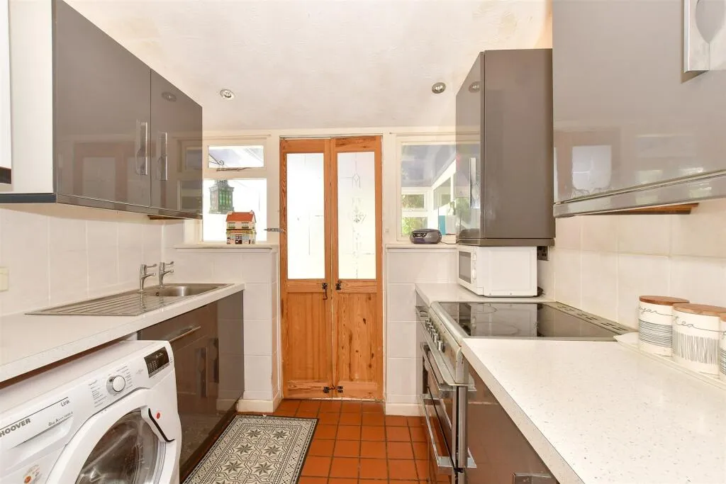 2 bed Semi-Detached