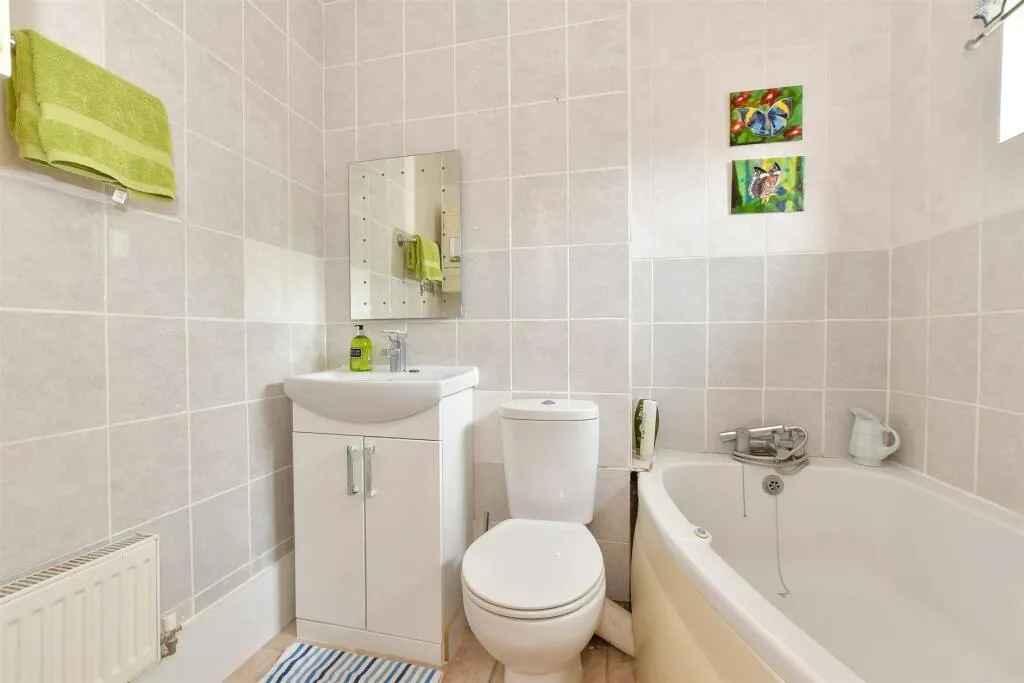 2 bed Semi-Detached