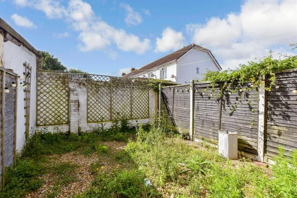 2 bed Terraced