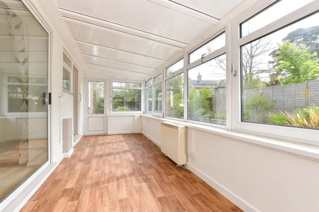 2 bed Detached Bungalow