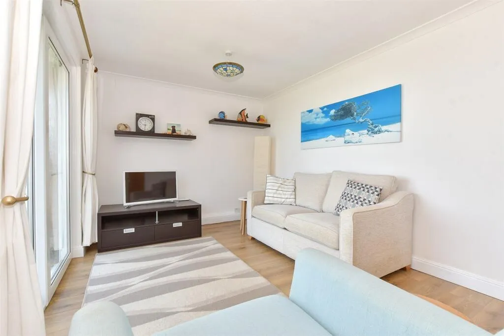 2 bed Detached Bungalow