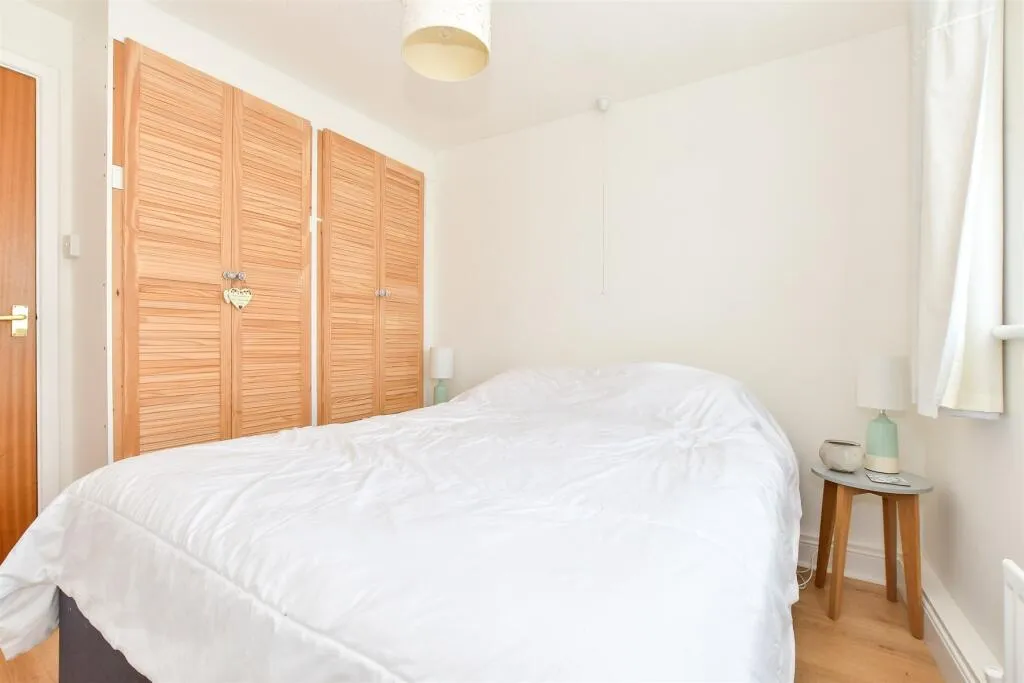 2 bed Detached Bungalow