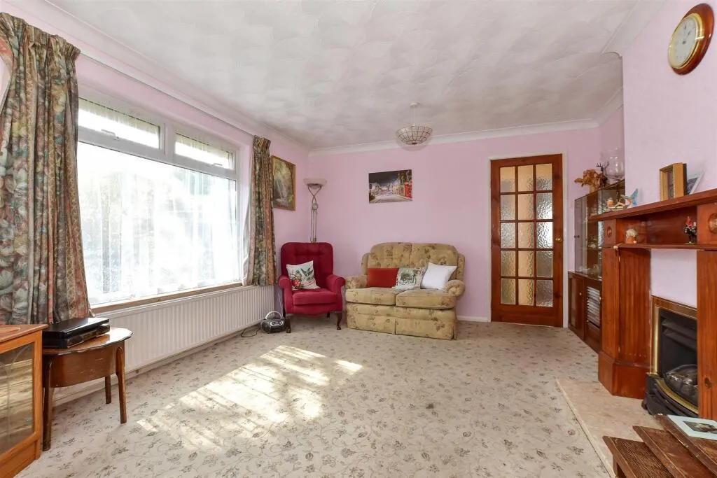 2 bed Detached Bungalow