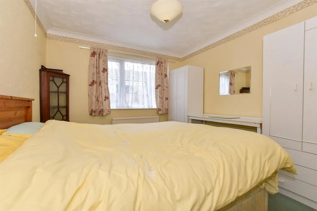 2 bed Detached Bungalow