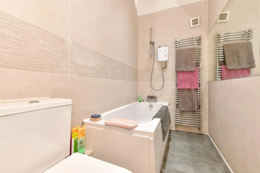 3 bed Terraced