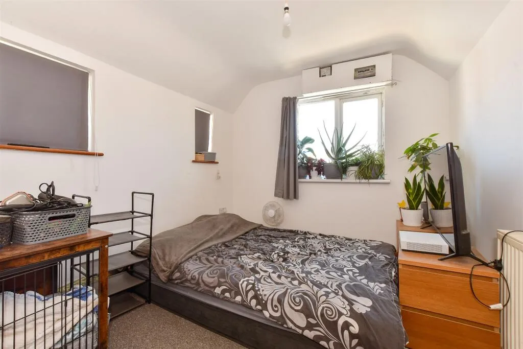 3 bed Terraced