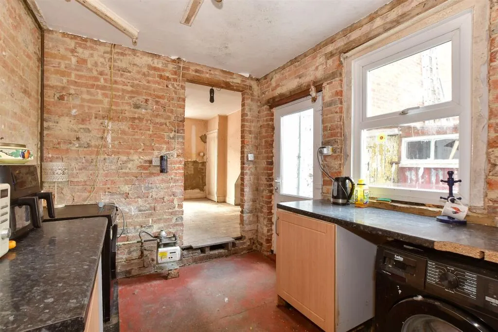 3 bed Terraced