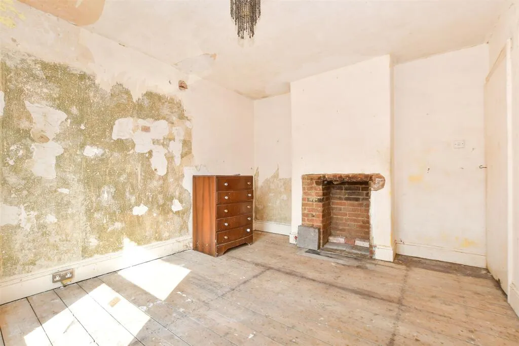 3 bed Terraced