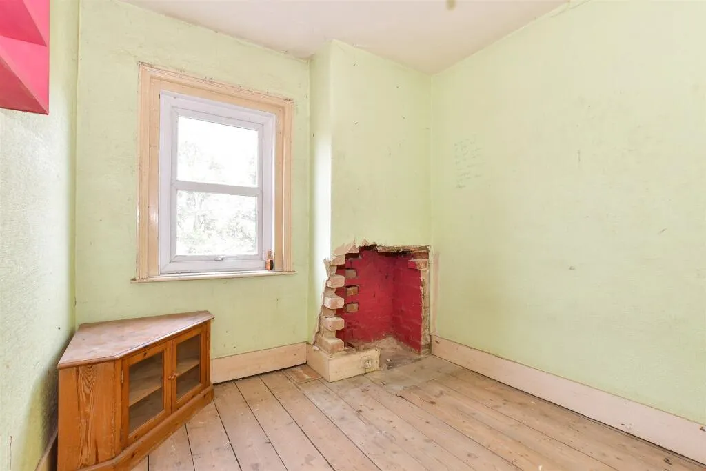 3 bed Terraced
