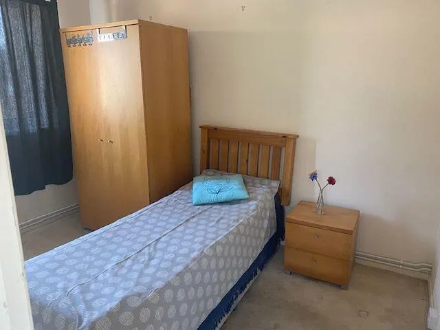 2 bed House