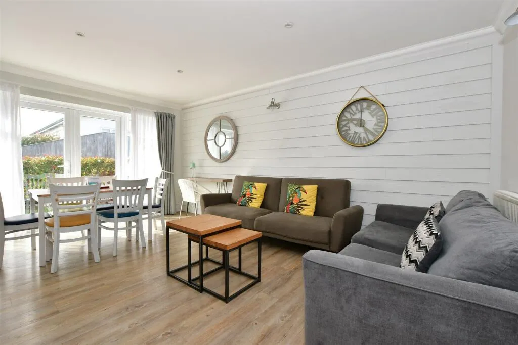 2 bed Park Home
