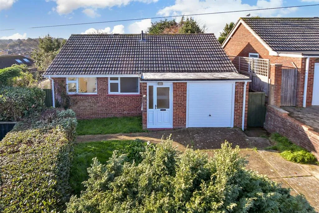 2 bed Detached Bungalow