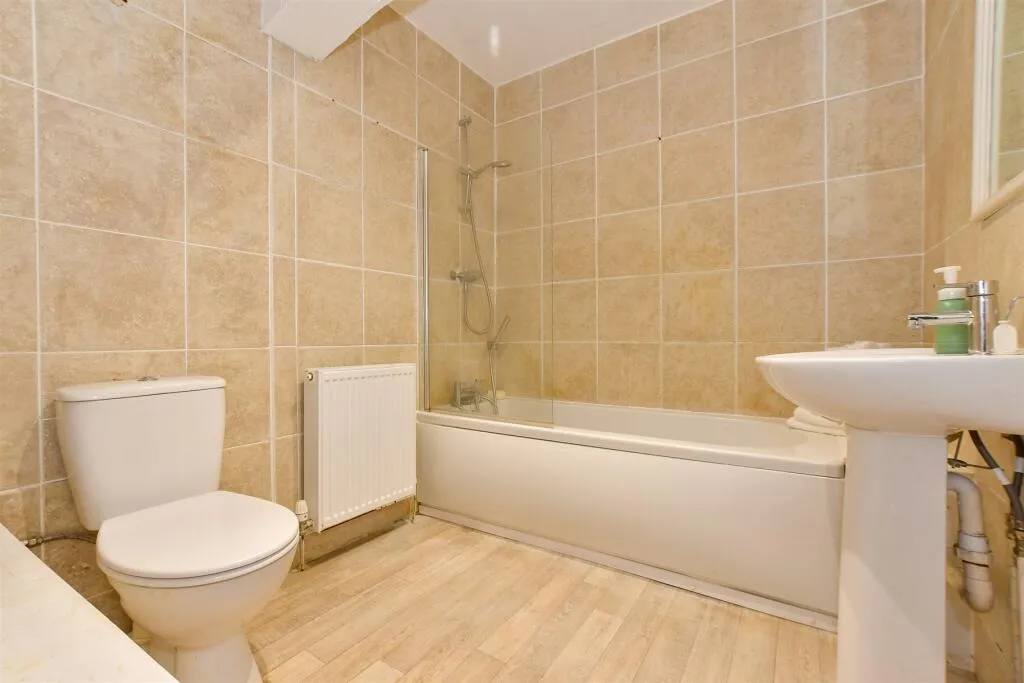 2 bed Apartment