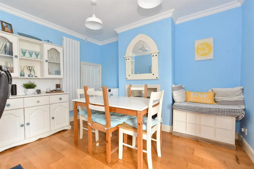 3 bed Semi-Detached