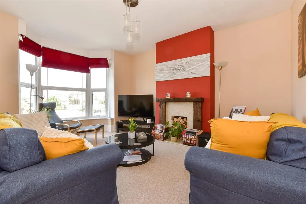 5 bed Block of Apartments