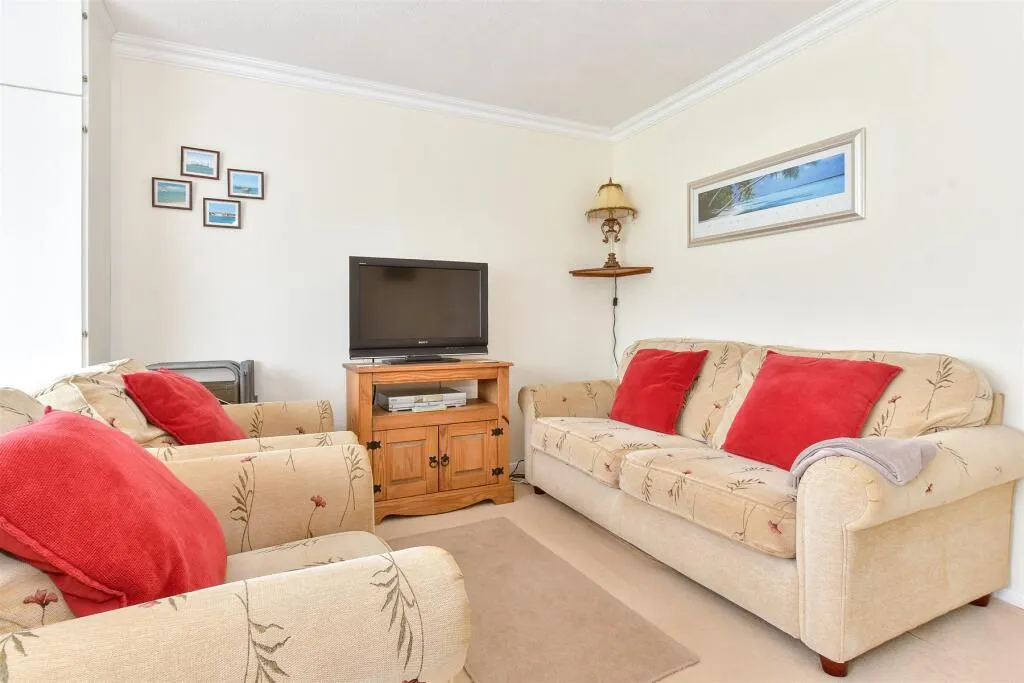 2 bed Semi-Detached Bungalow