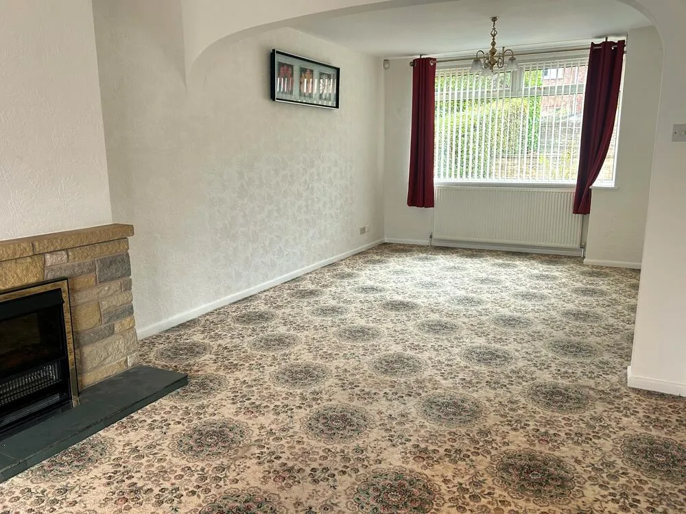 68 Holmesdale Road, Dronfield S18 2FB