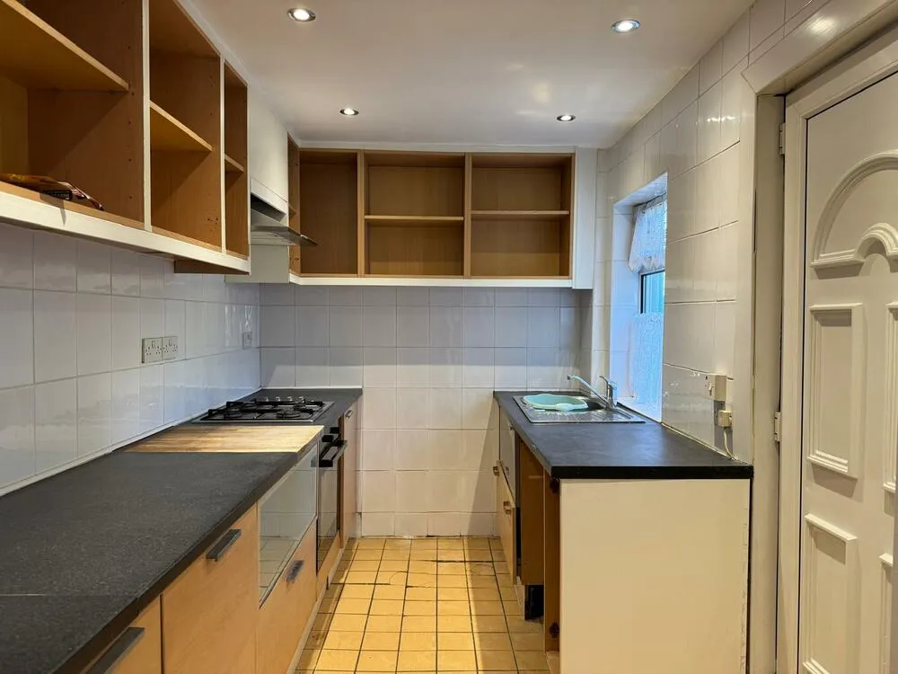 19 Woodhouse Road, Sheffield S12 2AY