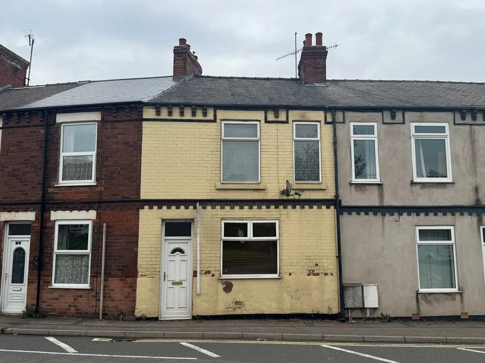 58 Jawbones Hill, Chesterfield, Derbyshire S40 2EN