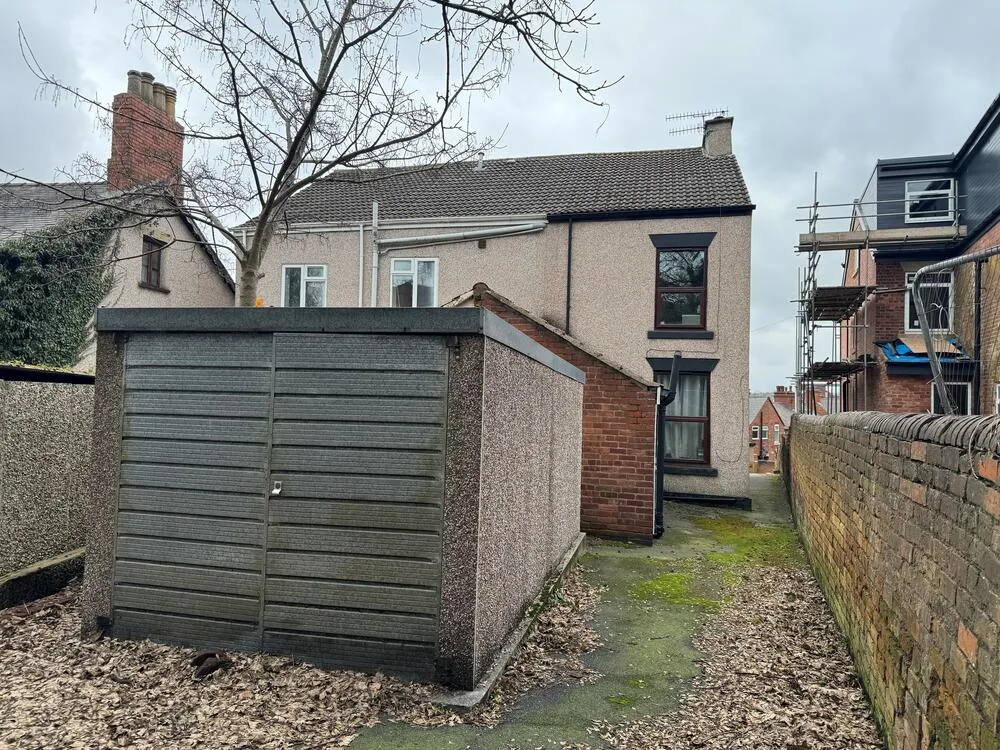 22 Highfield Road, Chesterfield, Derbyshire S41 7EY