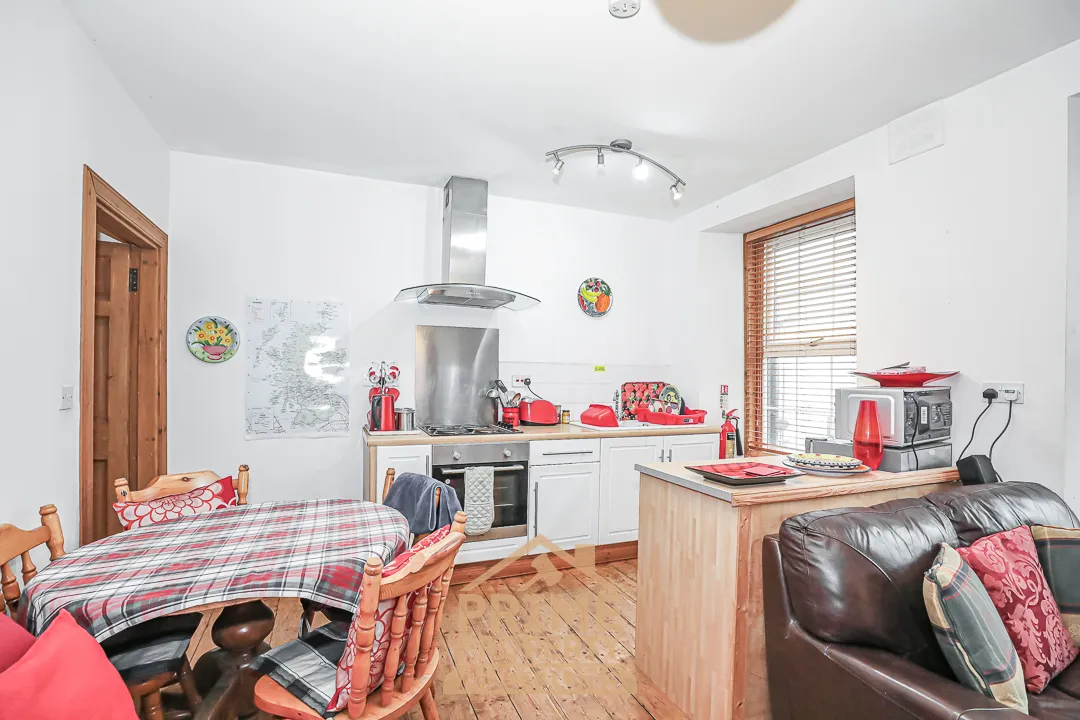 Excellent Mixed Use Investment Opportunity