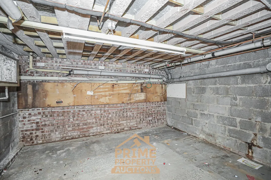 Excellent Commercial Refurbishment Opportunity
