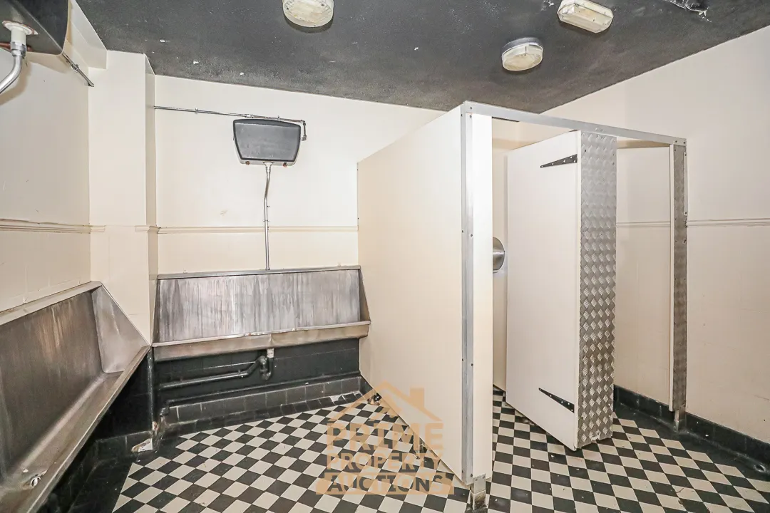 Excellent Commercial Refurbishment Opportunity