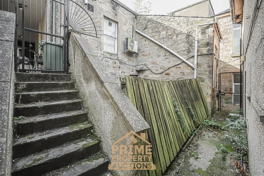 Excellent Commercial Refurbishment Opportunity