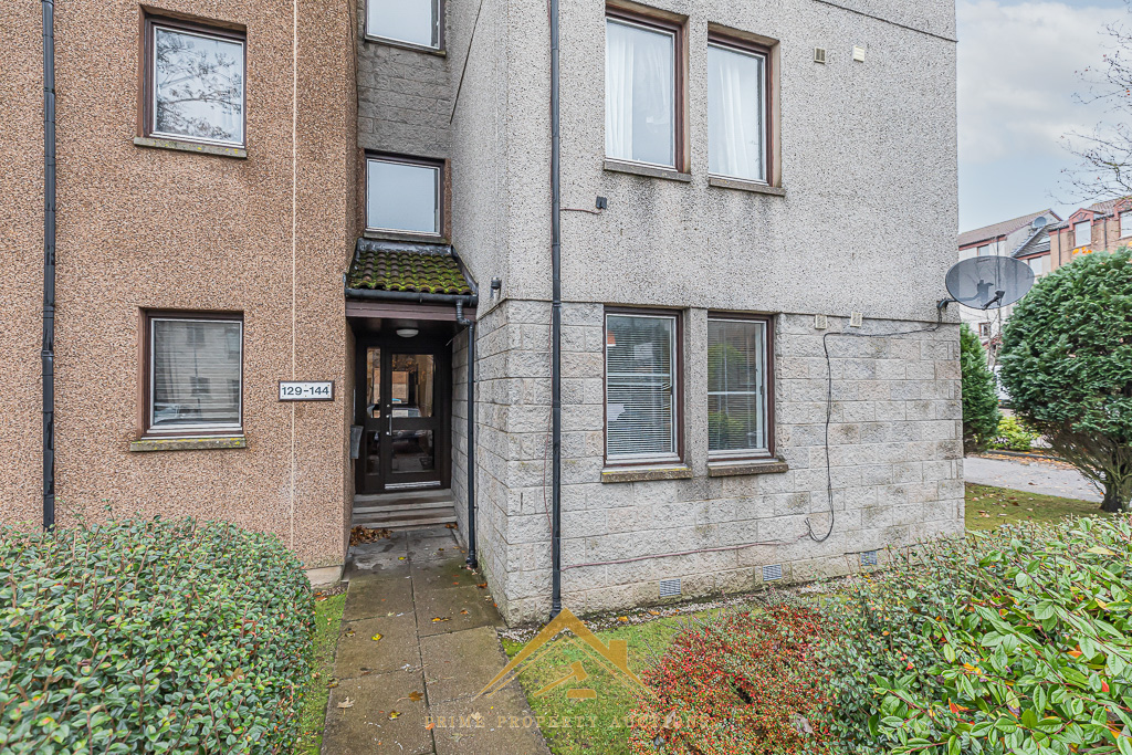 143 Headland Court. Aberdeen, AB10 7HW