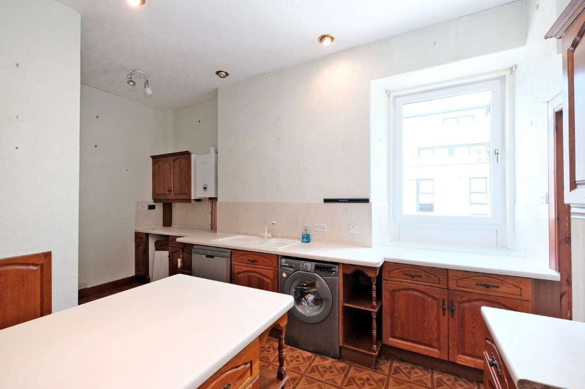 110 Irvine Place, Aberdeen, AB10 6HB