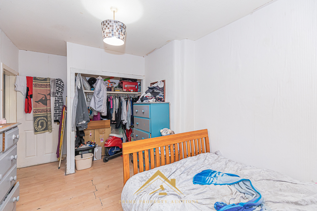 6/1 West Pilton Avenue, Edinburgh, EH4 4BY