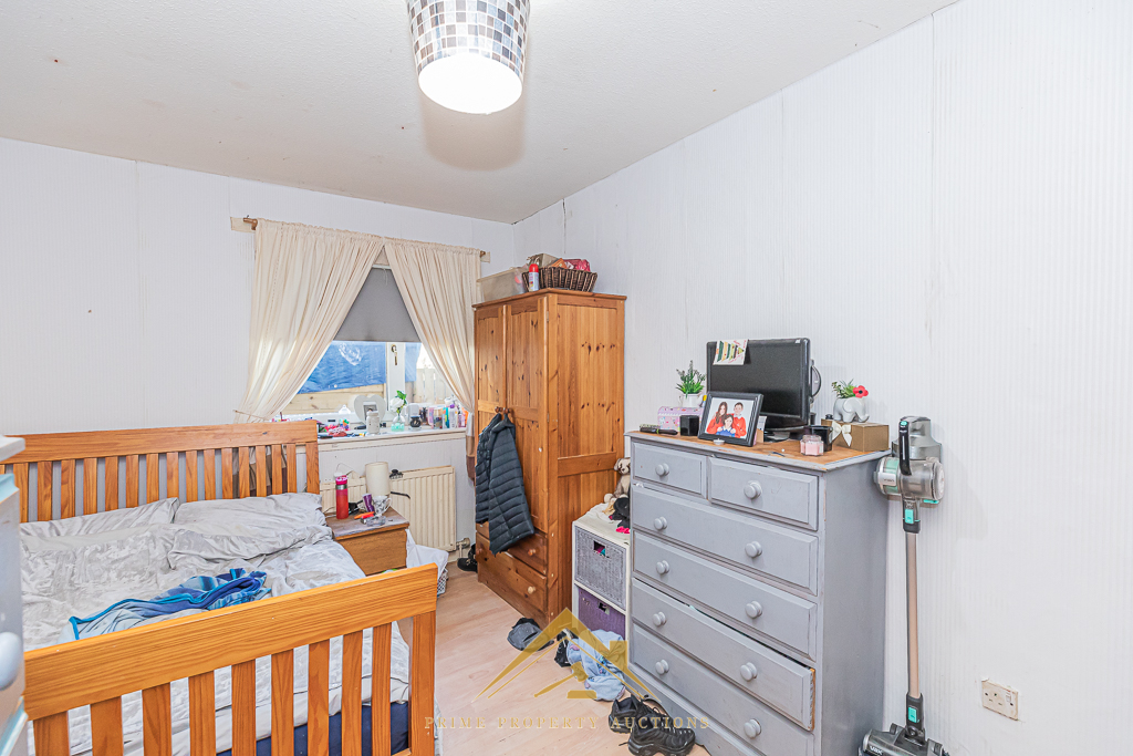 6/1 West Pilton Avenue, Edinburgh, EH4 4BY