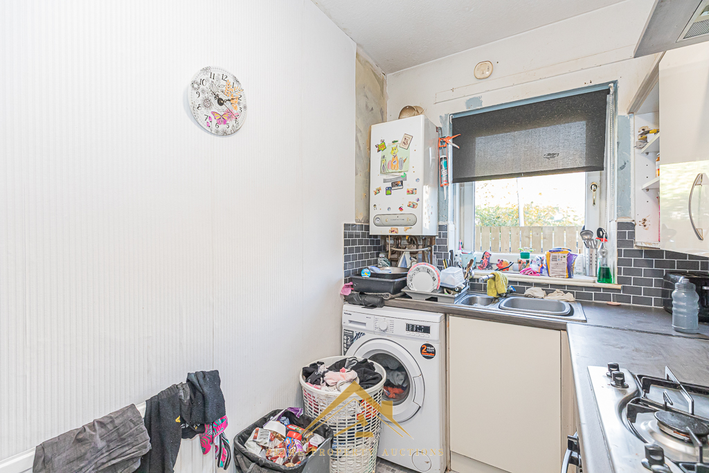 6/1 West Pilton Avenue, Edinburgh, EH4 4BY