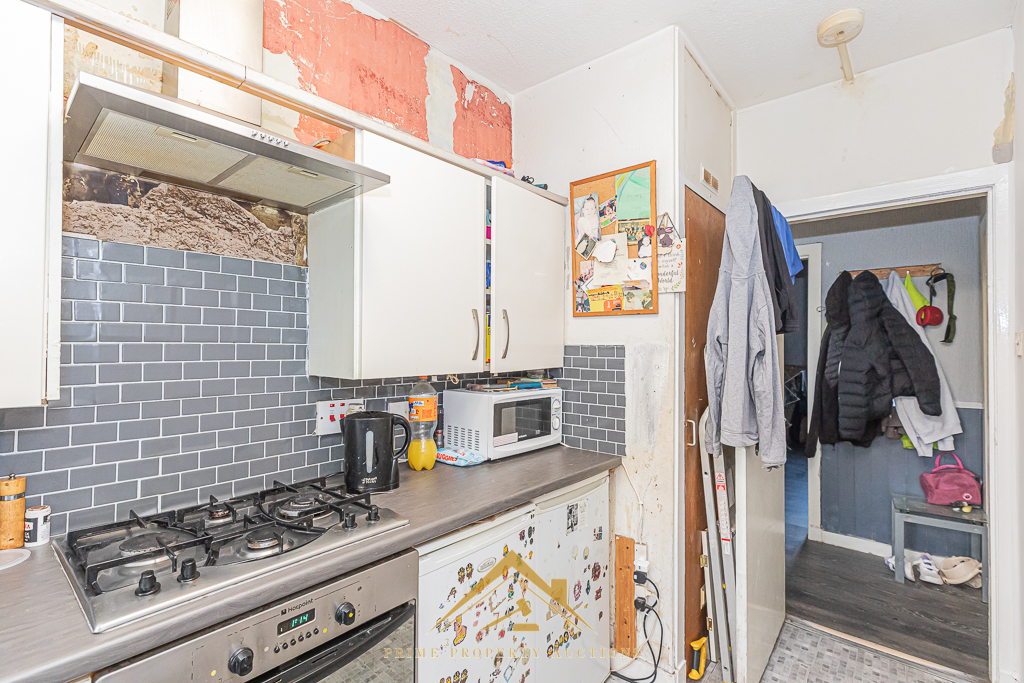 6/1 West Pilton Avenue, Edinburgh, EH4 4BY