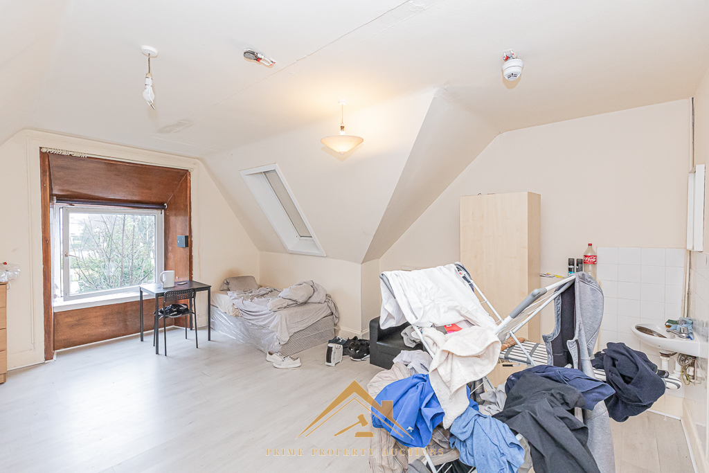 Rosshead House, Heather Avenue, Alexandria, G83 0TJ