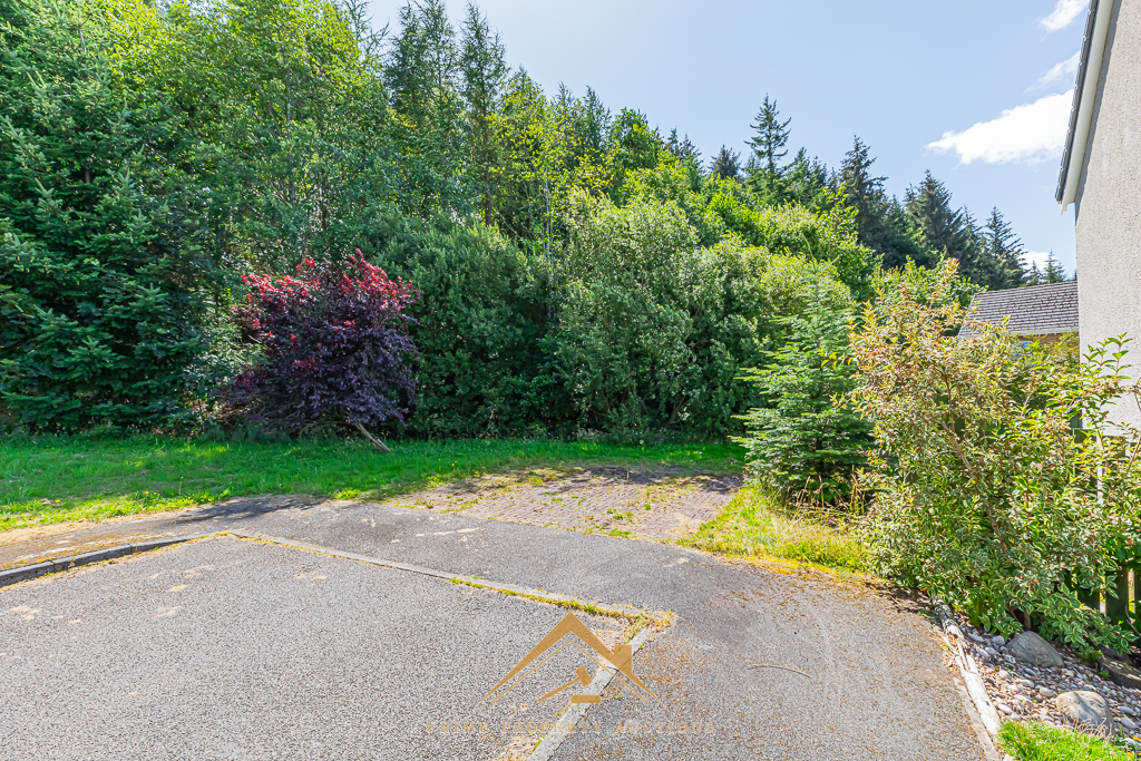 Land At Moray Park Gardens, Inverness, IV2 7FY