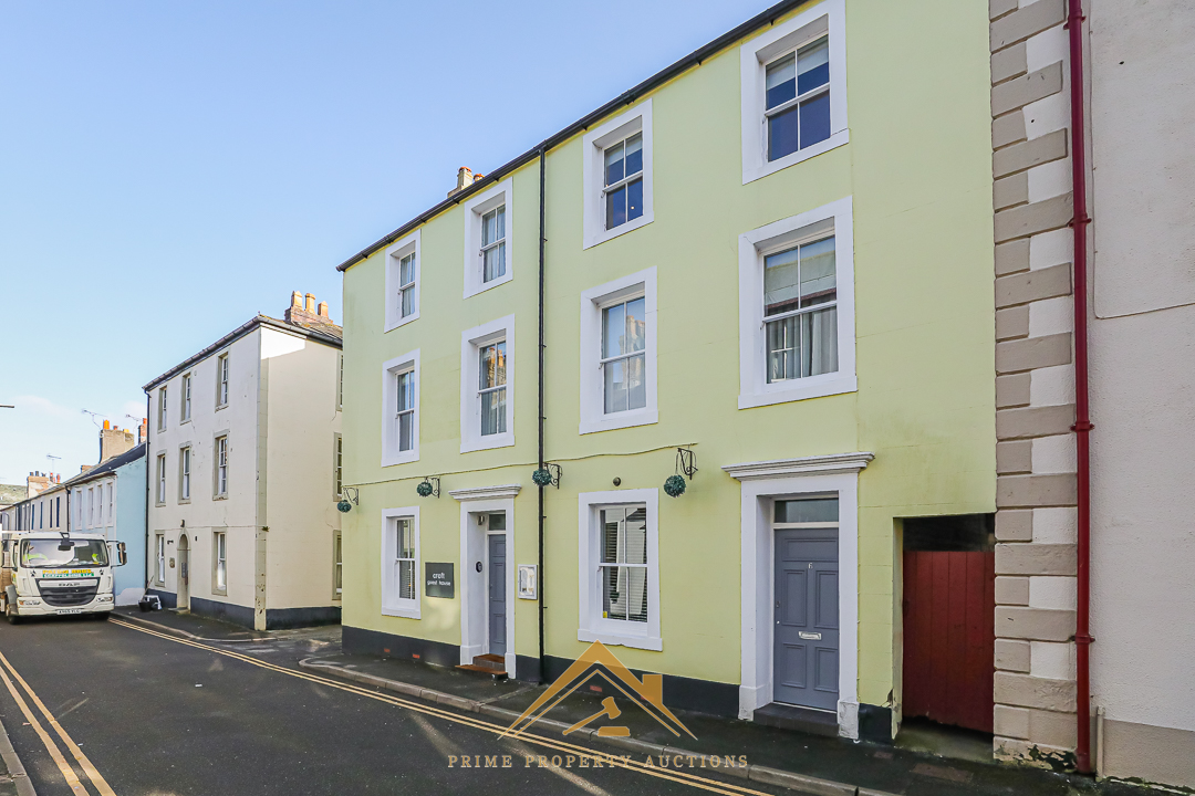 Croft Guest House, 6-8 Challoner Street, Cockermouth, CA13 9QS