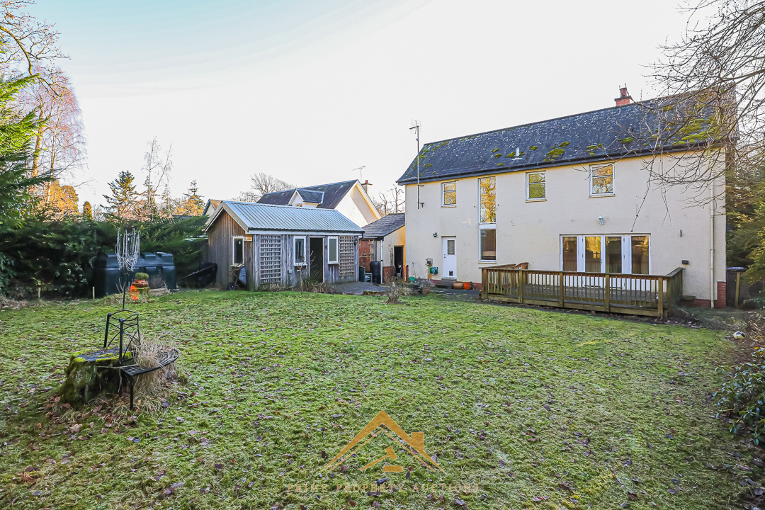 Oak Tree Cottage, Tullibardine , Auchterarder, PH3 1JU