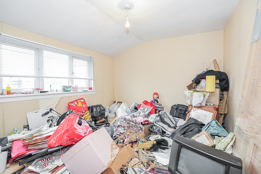 Flat 1/2 , 99 Neilston Road, Paisley, PA2 6ES