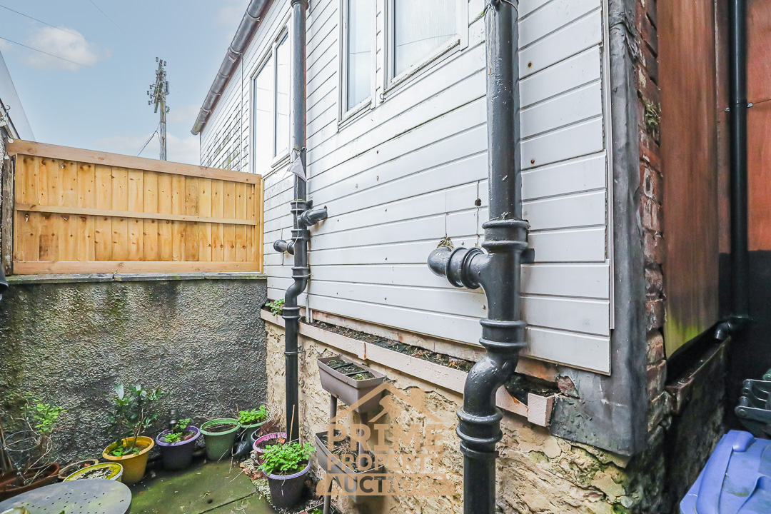 Flat 1/2 , 99 Neilston Road, Paisley, PA2 6ES
